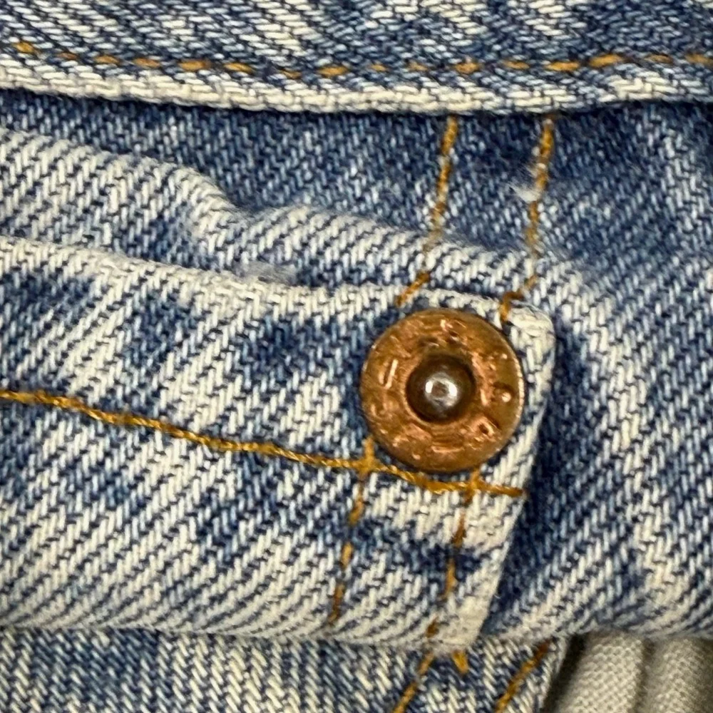 Vintage Restored Levi 501 Jeans 32"W X 28 1/2" Inseam - Picture 14 of 16